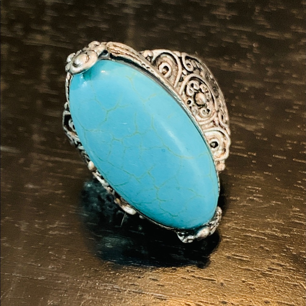 Elegant Costume Turquoise Ring